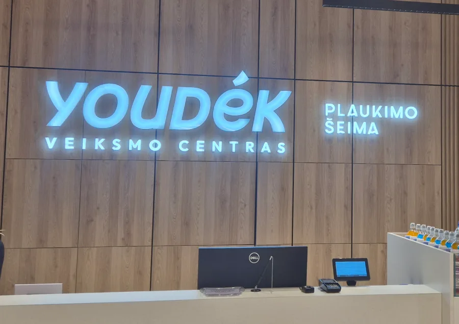 Šviečiančios raidės